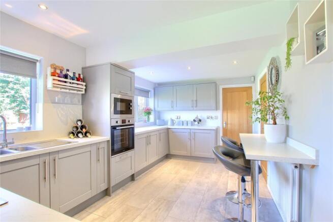 Kitchen/Breakfast