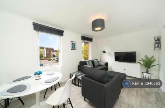 Lounge / Dining