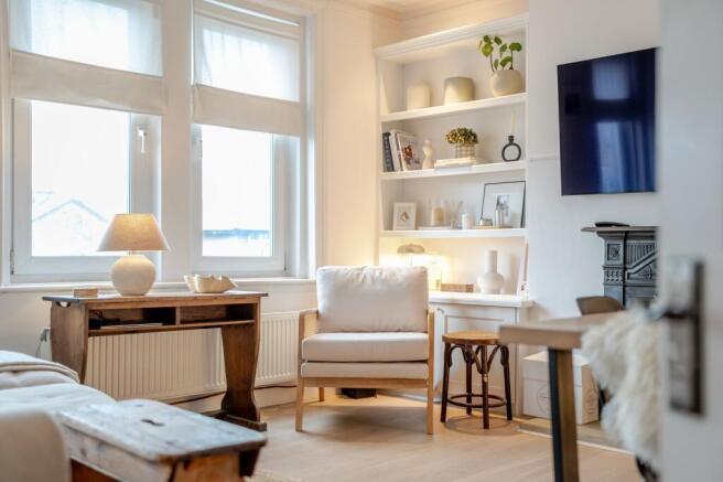 2 bed Apartment to rent Image 10