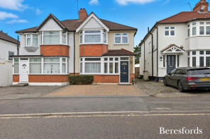 25, Park End Road, Romford RM1 4AX
