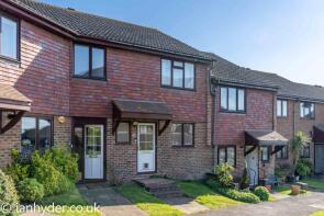8, St Aubyns Mead, Rottingdean, Brighton BN2 7HY