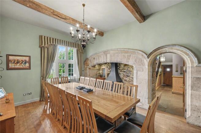 9 bed Semi-Detached for sale Image 10