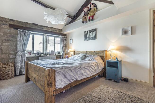 3 bed Semi-Detached for sale Image 7
