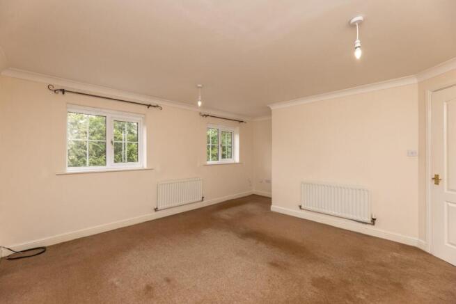 3 bed Town House for sale Image 6