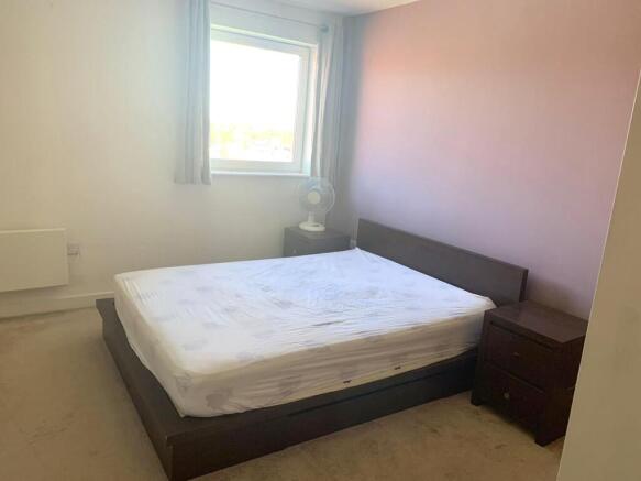 1 bed Apartment to rent Image 9