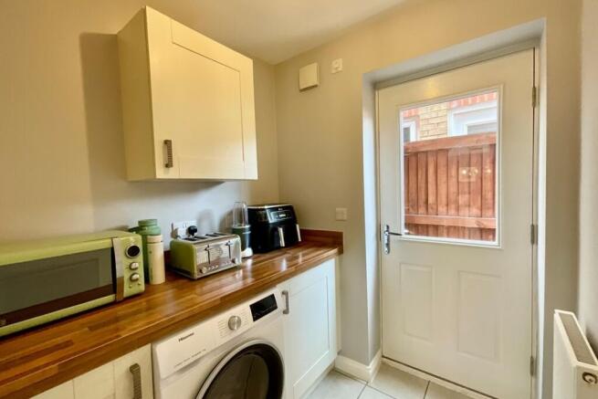 4 bed Detached for sale Image 9