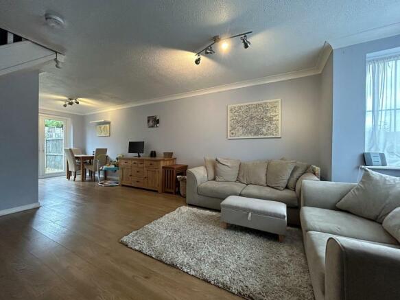 OPEN PLAN SITTING / DINING ROOM