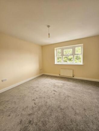 1 bed Semi-Detached to rent Image 6