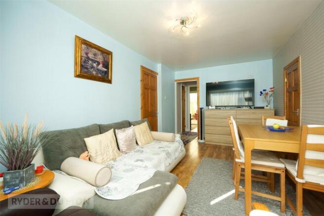 3 bed Bungalow for sale Image 3