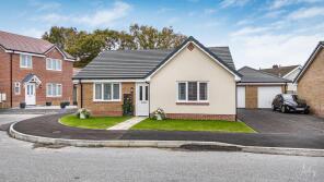 15, Y Gerddi, Pontarddulais, Swansea SA4 8AJ
