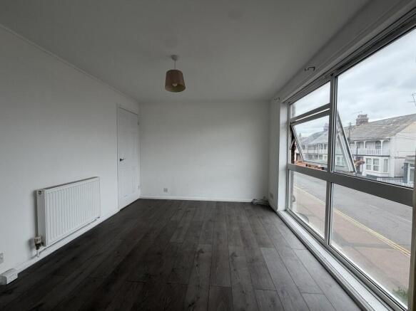 3 Medium T202608191358.jpg