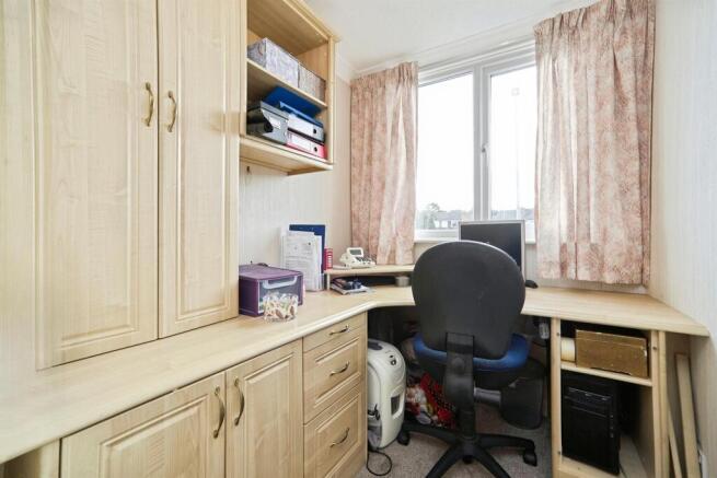 3 bed Semi-Detached for sale Image 12