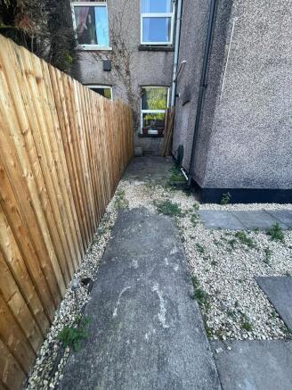 Photo 34