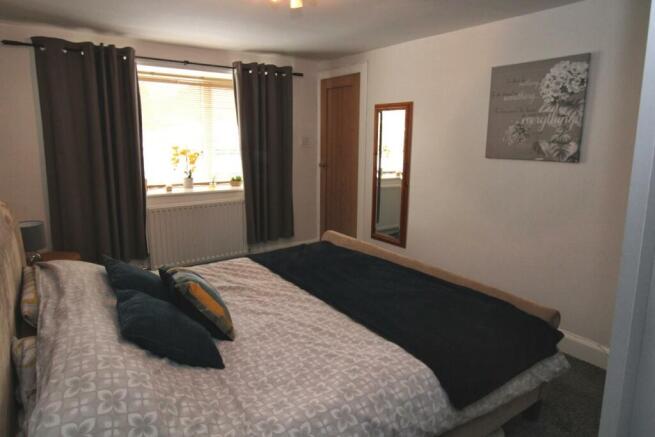 BEDROOM  ONE.JPG