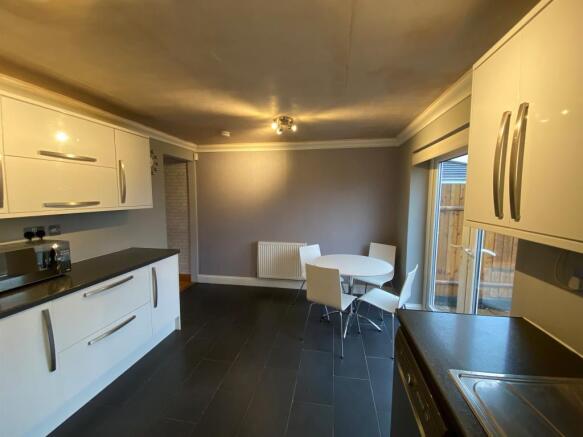 Kitchen / Dining