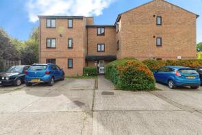 61, Moorymead Close, Hertford SG14 3HF