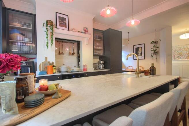 3 bed Semi-Detached for sale Image 8
