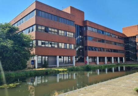 Flat H Kingfisher House, 61 Walton Street, Aylesbury, Buckinghamshire, HP21 7FS