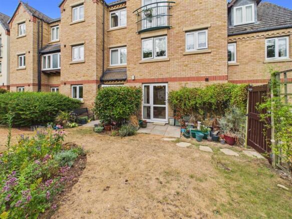 Terrace & Communal Gardens
