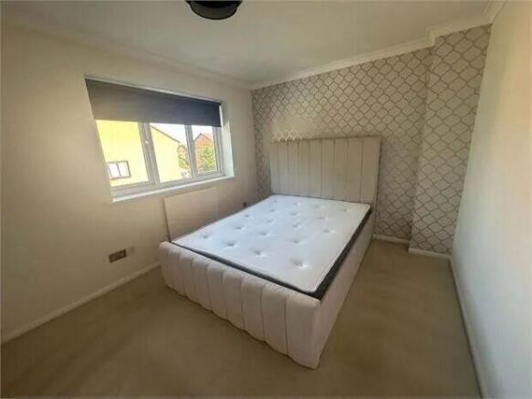 3 bed Town House for sale Image 8