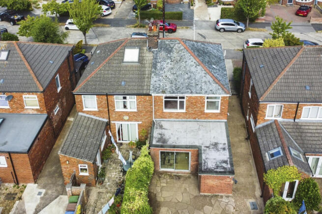 3 bed Semi-Detached for sale Image 9