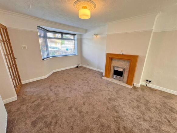 3 bed House to rent Image 3