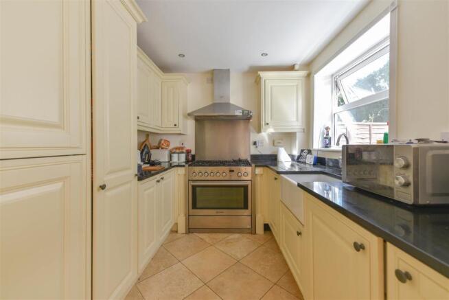 KITCHEN/BREAKFAST ROOM