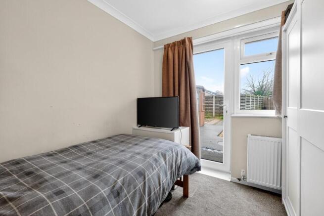 2 bed Semi-Detached Bungalow for sale Image 12