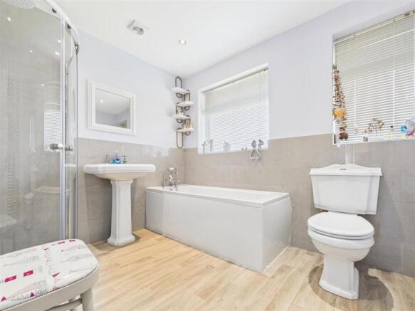 2 bed Detached Bungalow for sale Image 5