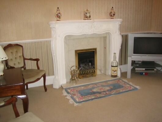 SITTING ROOM