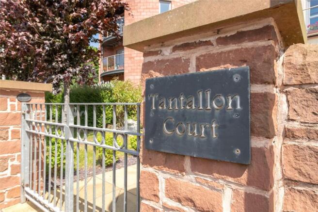 27 Tantallon Court
