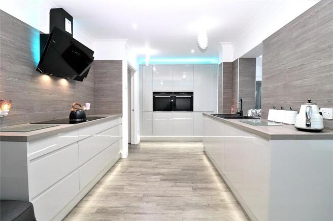 Fitted Kitchen