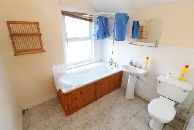 Bathroom / WC