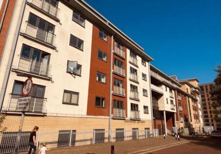 Flat 8 Watermarque, 100 Browning Street, Birmingham, West Midlands, B16 8GY