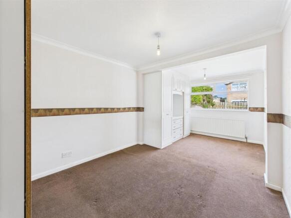 2 bed Semi-Detached Bungalow for sale Image 4