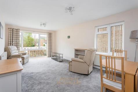 Grovelands, Horley, RH6