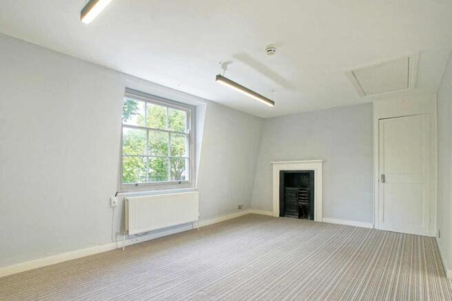 40 Rosebery Ave