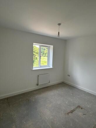 3 bed Detached to rent Image 9