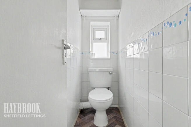 3 bed Semi-Detached to rent Image 11