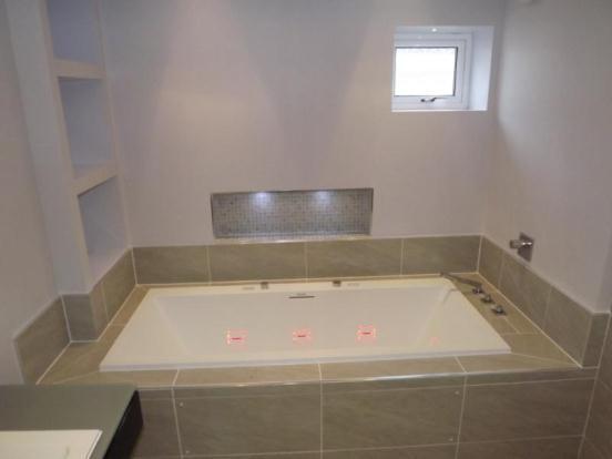 G/Floor Bathroom 2
