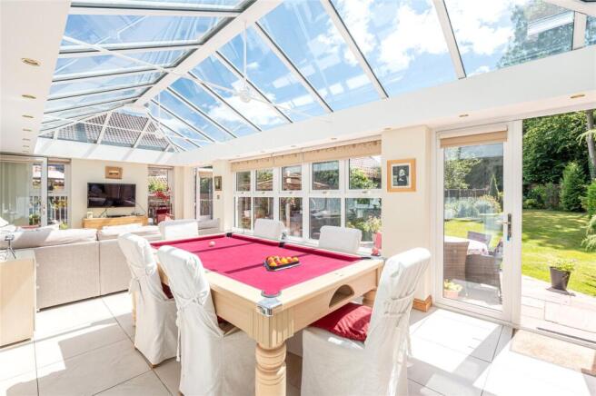 4 bed Detached for sale Image 10