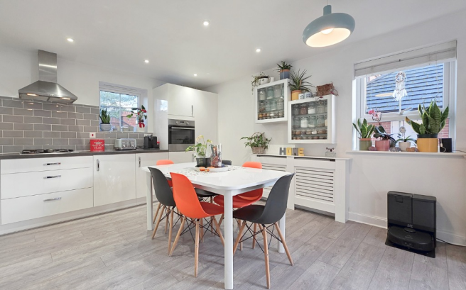 Arlott Green, Crowthorne, Berkshire, RG45 photo 3