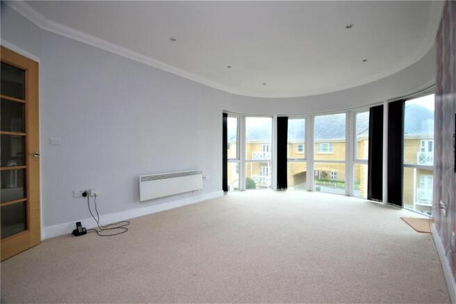 Living / Dining Area