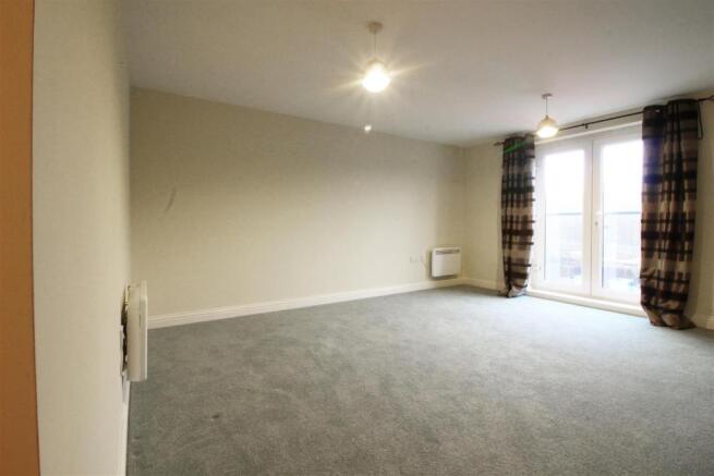 lounge2.jpg