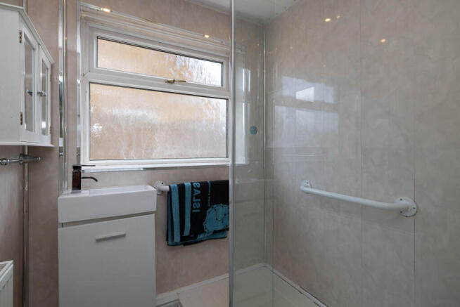 3 bed Semi-Detached Bungalow for sale Image 5