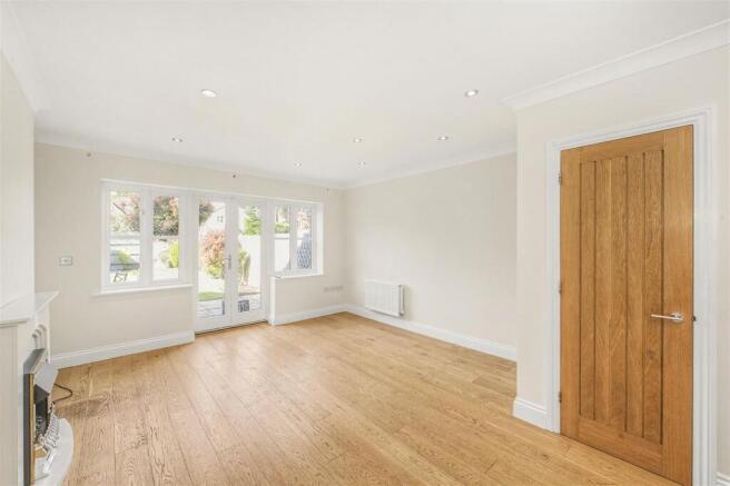 Crown Street, Redbourn, St. Albans photo 4