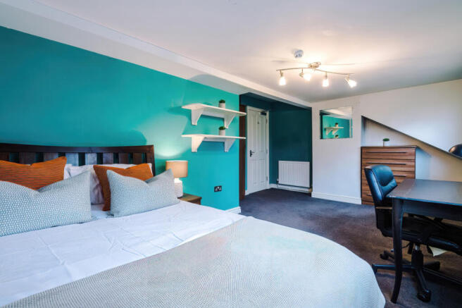 16 Buckingham Mount Bedroom 14