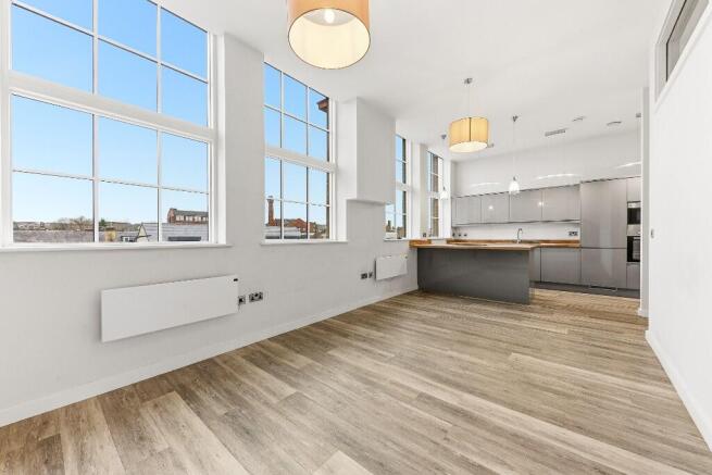 2 bed Apartment for sale Image 6