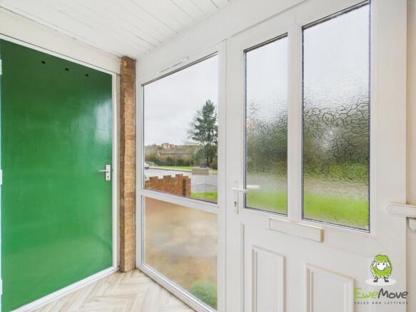 EweMove Estate Agents Basingstoke - Fountains Clos