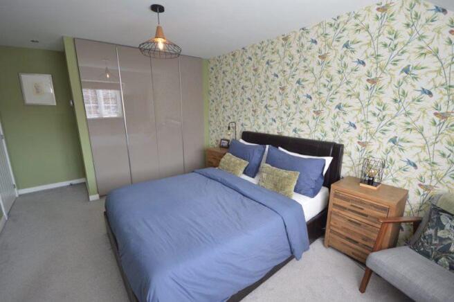 M00007360 Bedroom 1